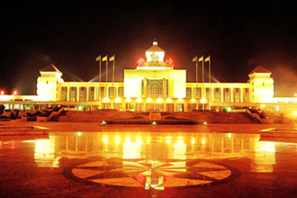 火車站廣場夜景