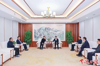 曹志強周振宇分別與重慶藥友制藥有限責任公司董事長劉強一行座談 堅定信心加快進度 全力推進項目落地見效