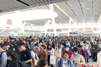 【攝影報(bào)道】客流高峰已到！常德火車站日到發(fā)旅客超2.5萬人次