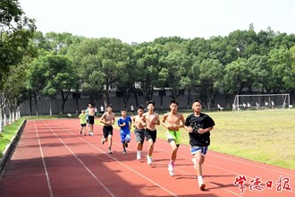 【攝影報道】高溫“烤”驗下的常德健兒——市體育運動學校夏訓備賽掠影