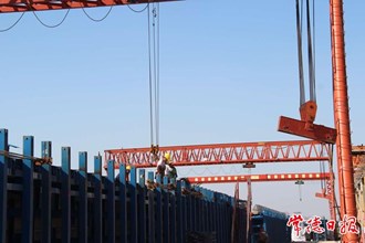 秋高氣爽好施工 高速公路建設忙