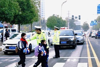 【發現常德之美·紅綠燈下的守護】第十一期 開學季 護校安園