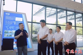 羅毅君在常德經(jīng)開區(qū)調(diào)研時強(qiáng)調(diào)：以產(chǎn)業(yè)項目為重心 以改革創(chuàng)新為動力 扎實推進(jìn)園區(qū)提質(zhì)增效和轉(zhuǎn)型升級