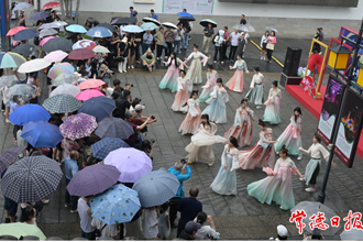 【端午節】雨潤河街更顯韻味