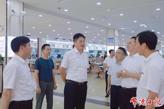羅毅君在湖南文理學院調研