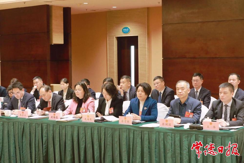 審議現場2